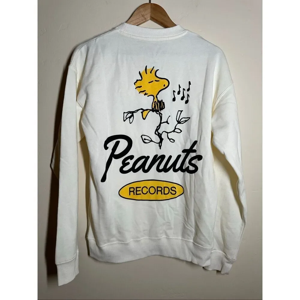 Snoopy PEANUTS Records Cream Crewneck Sweater Size Small - Picture 4 of 4